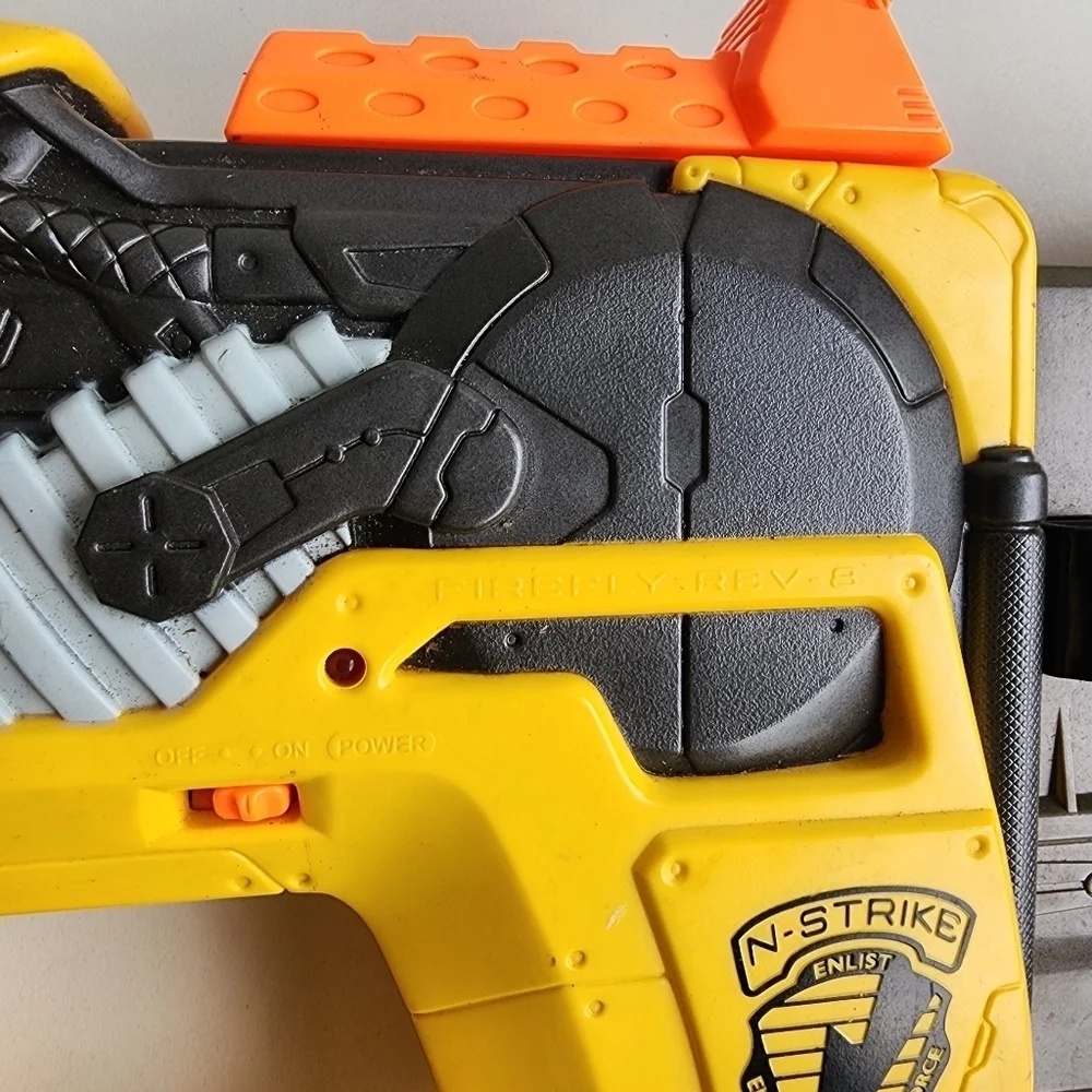 Nerf N-Strike Firefly Rev-8 YELLOW GUN